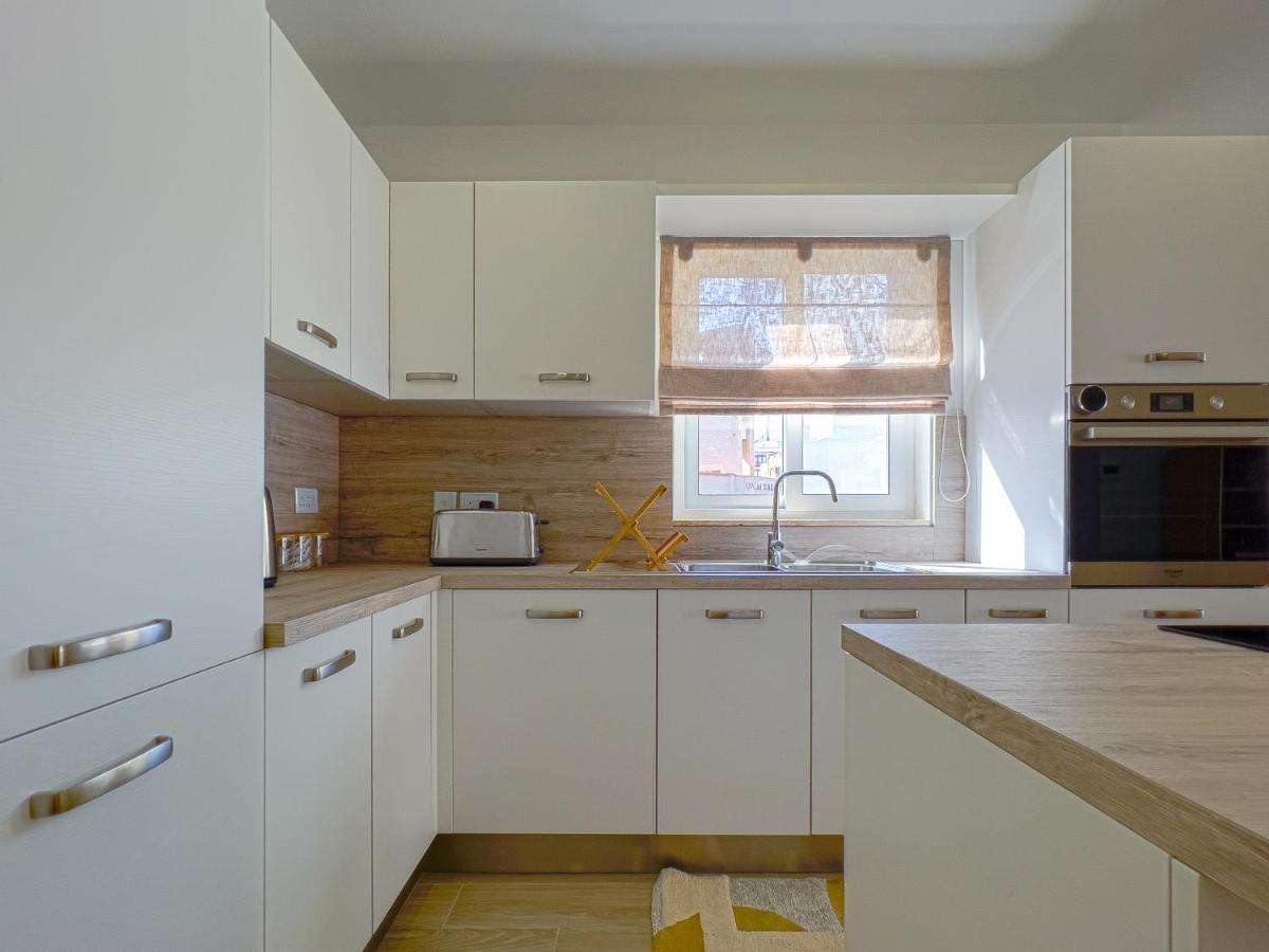 شقة 21 Townhouse In St Julians سانت جوليان المظهر الخارجي الصورة