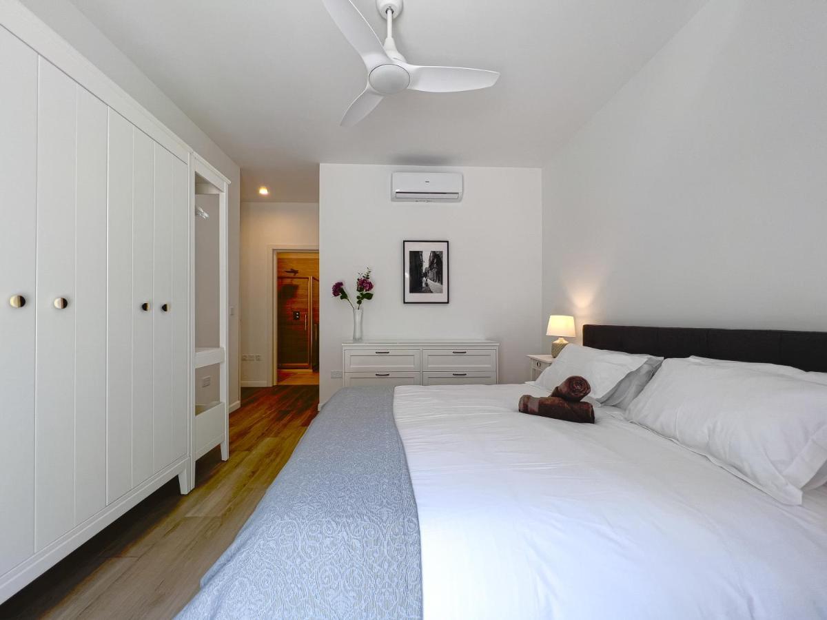 شقة 21 Townhouse In St Julians سانت جوليان المظهر الخارجي الصورة