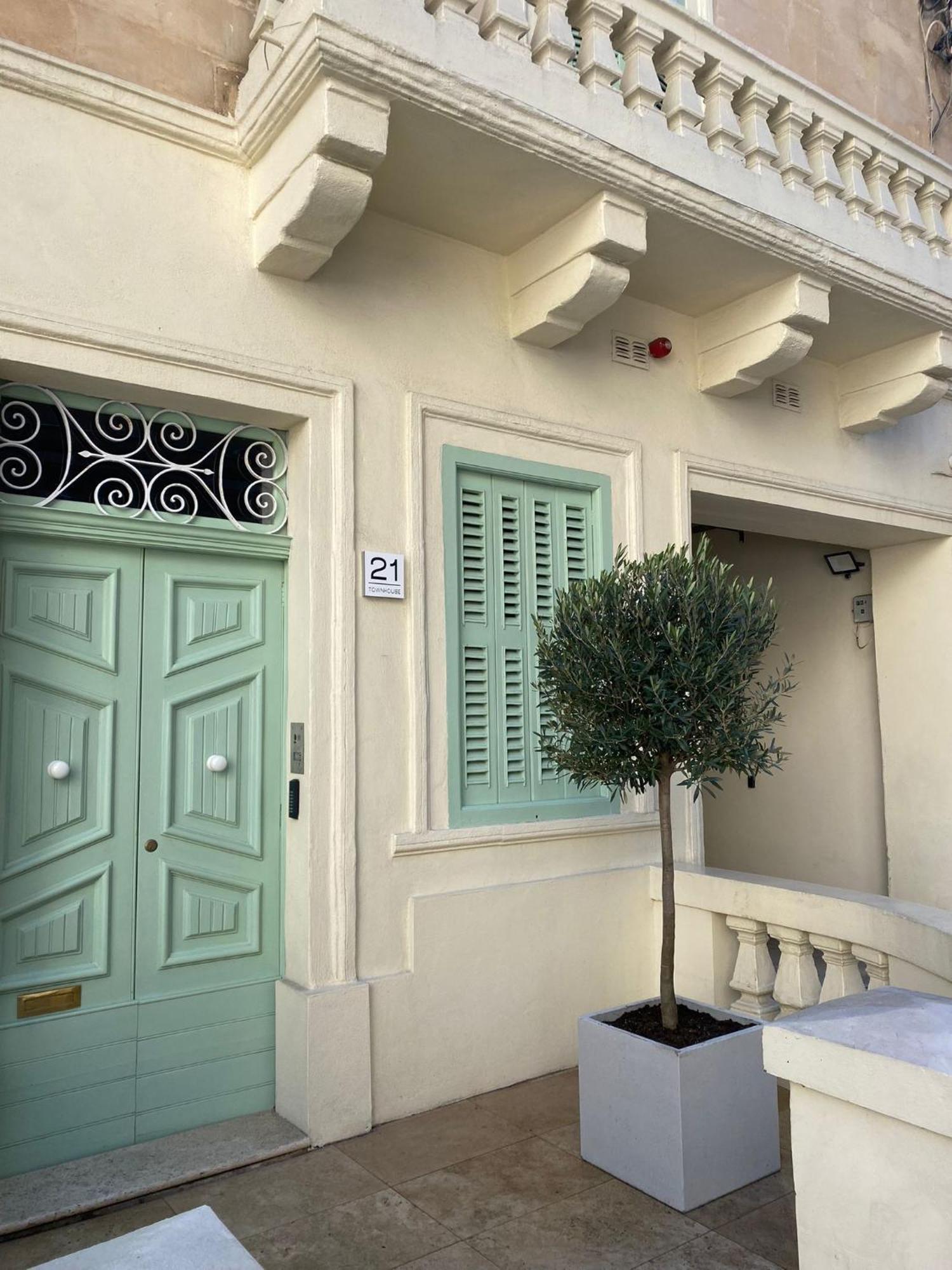 شقة 21 Townhouse In St Julians سانت جوليان المظهر الخارجي الصورة